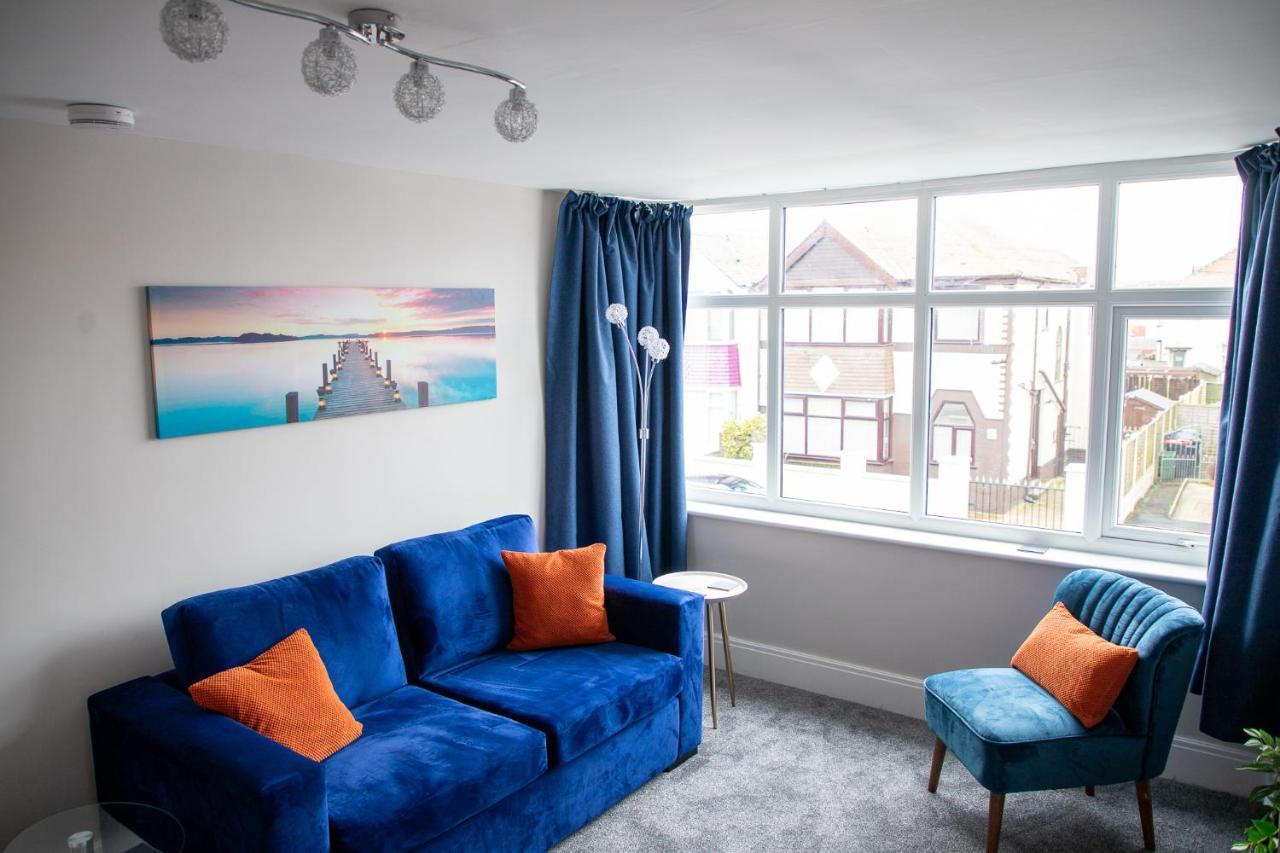 Wave Stays - First Floor Apartment Cleveleys Bagian luar foto