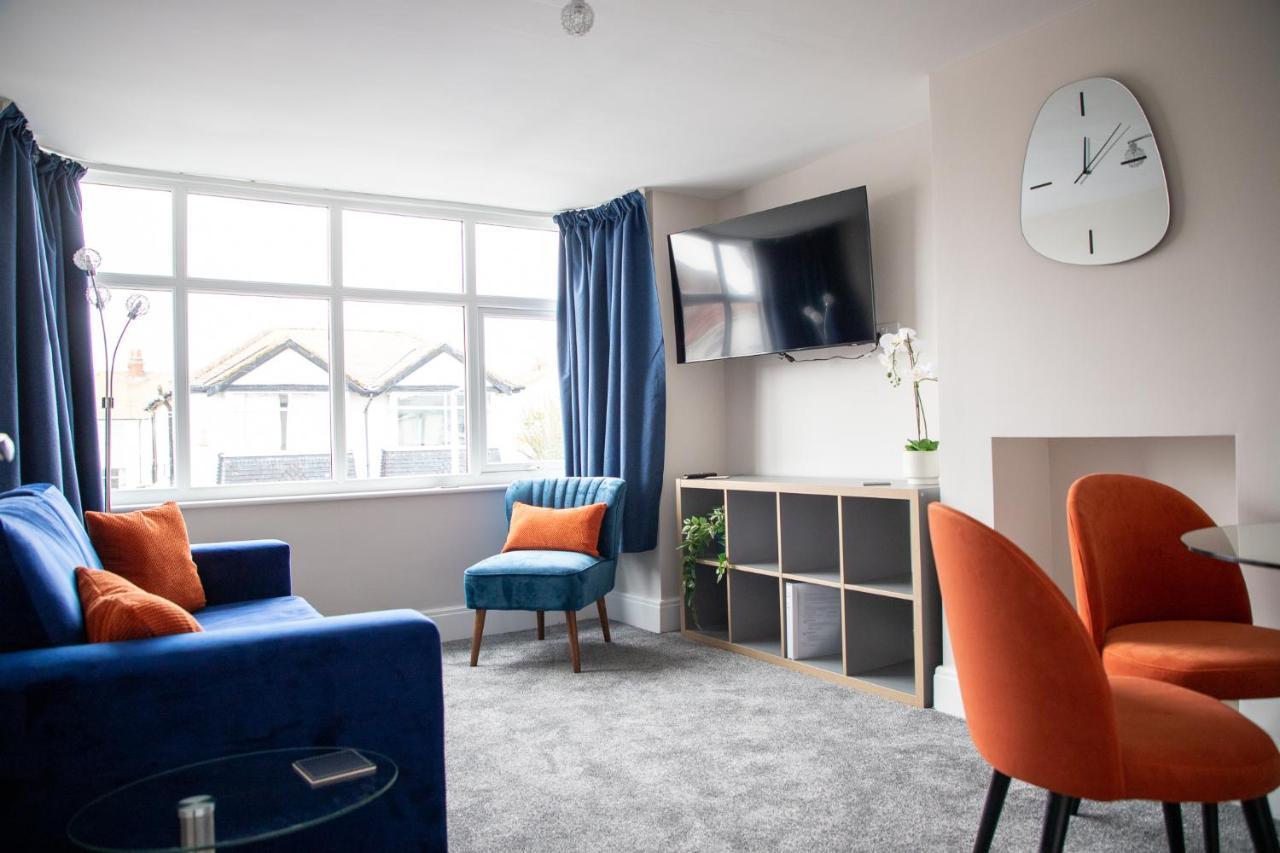 Wave Stays - First Floor Apartment Cleveleys Bagian luar foto